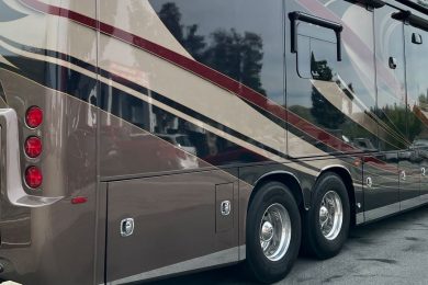 RV CUSTOM PAINT & BODYWORK